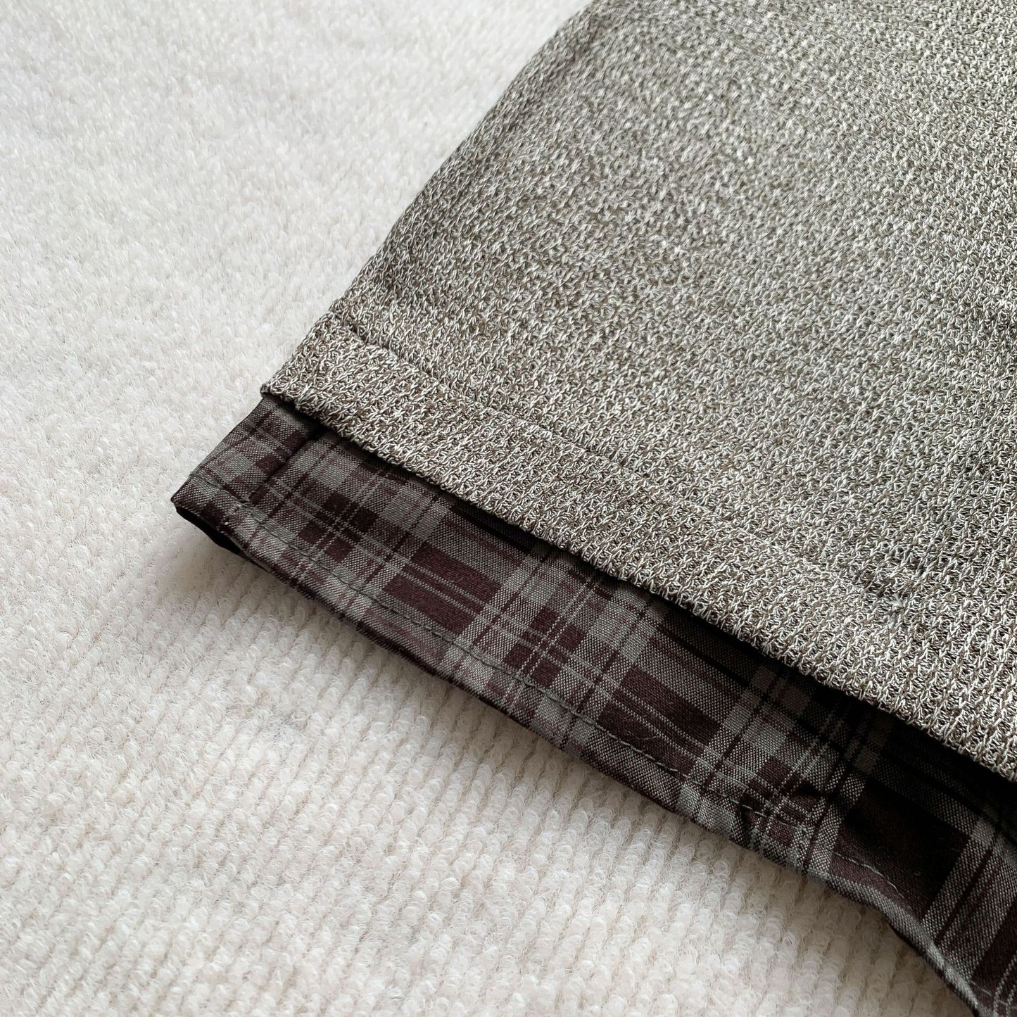 Plaid splice knit shirt collar detail | ZIRR