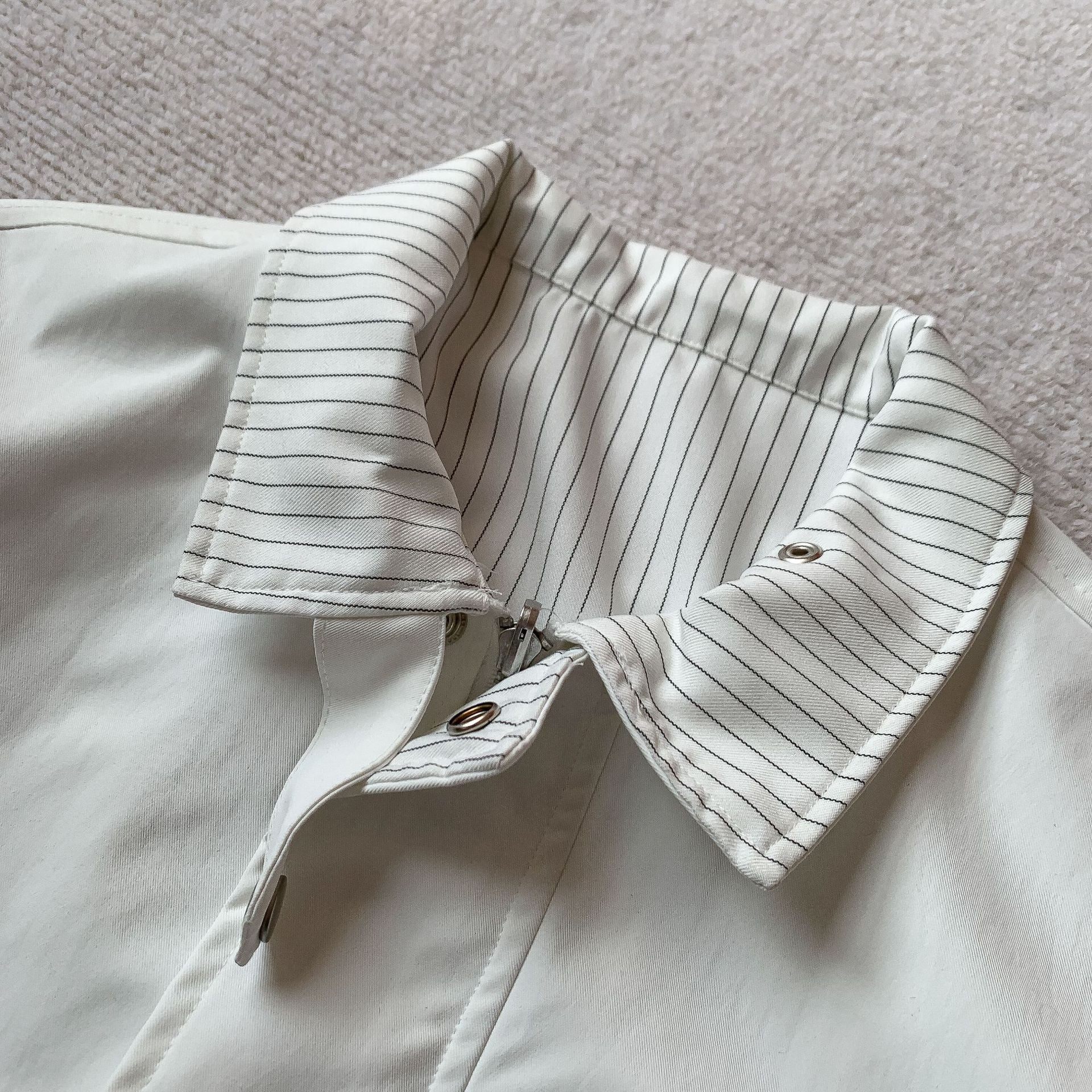 Stripe collar bomber snap button detail | ZIRR