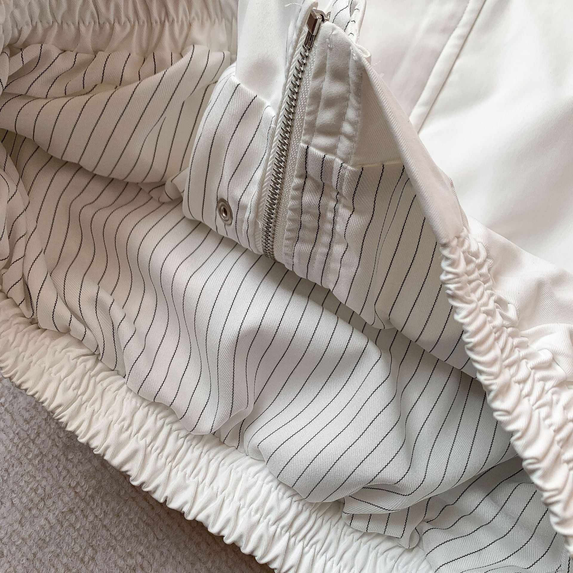 Stripe collar bomber sleeve detail | ZIRR